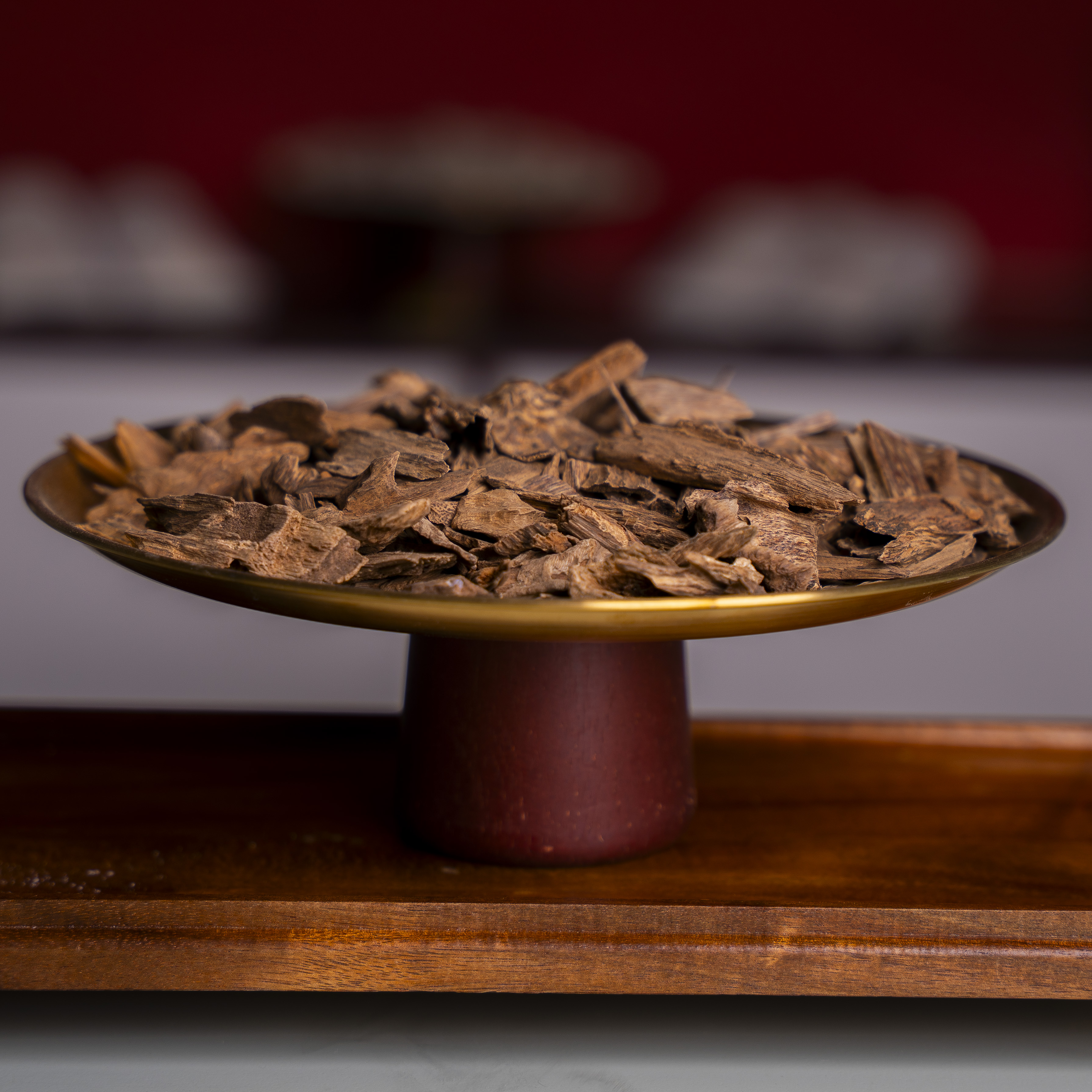 خشب عود اندونيسي خفيف