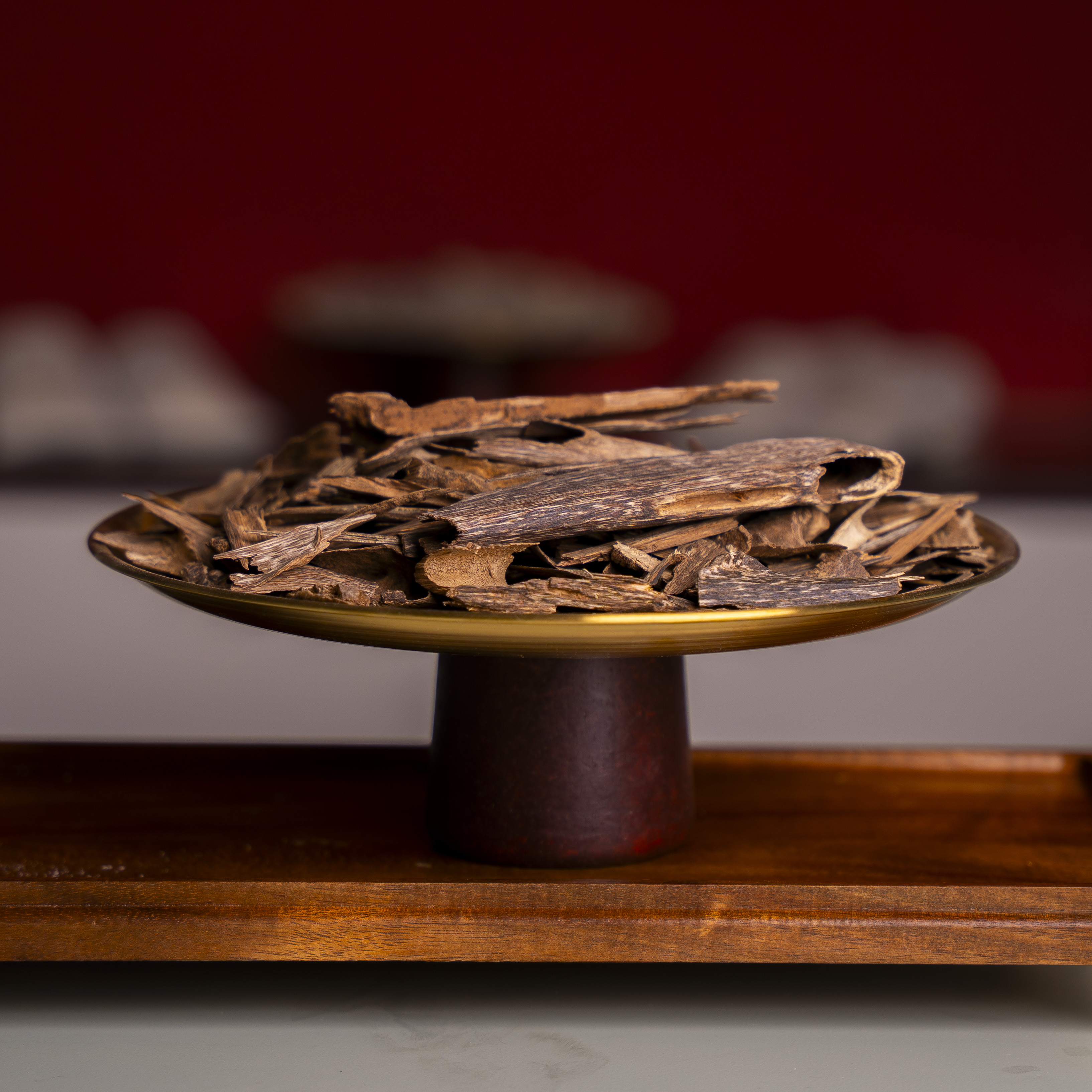  خشب عود ترات خفيف