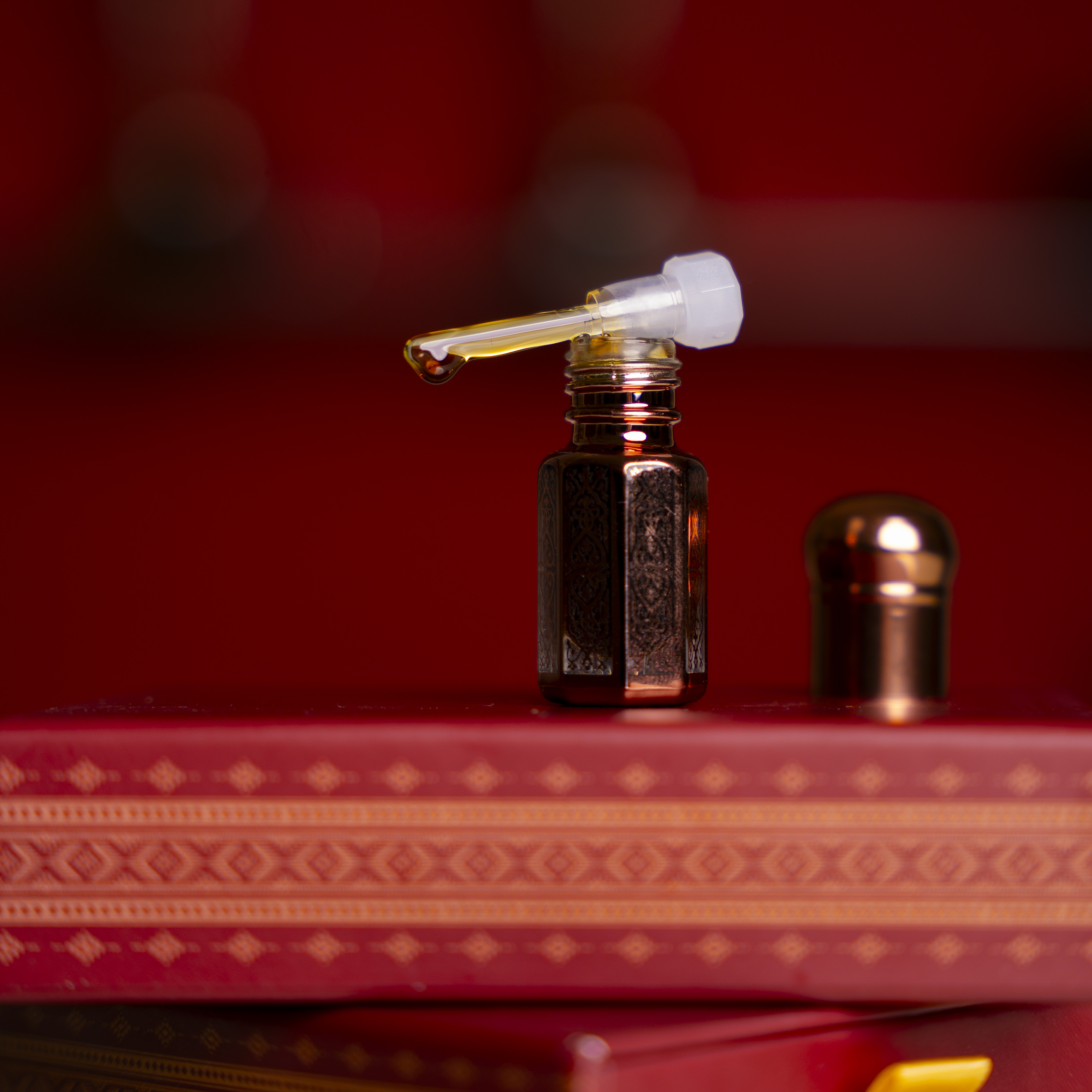 دهن عود كلكاس